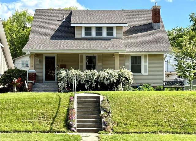 Property at 2926 Mitchell Ave, St Joseph, MO 64507, 3 beds, 3 baths