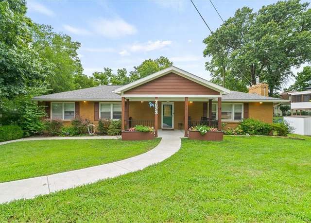 Property at 7623 W 52nd St, Overland Park, KS 66202, 5 beds, 3 baths