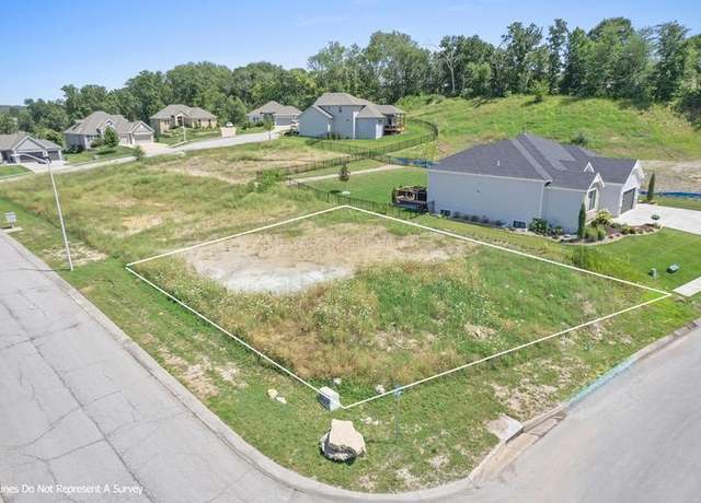 Property at 12201 Walnut St, Kansas City, MO 64146