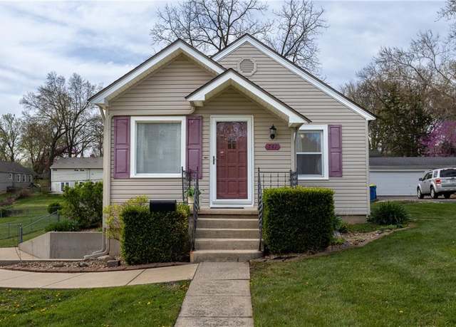 Property at 741 Sunset Ave, Liberty, MO 64068, 2 beds, 1 bath
