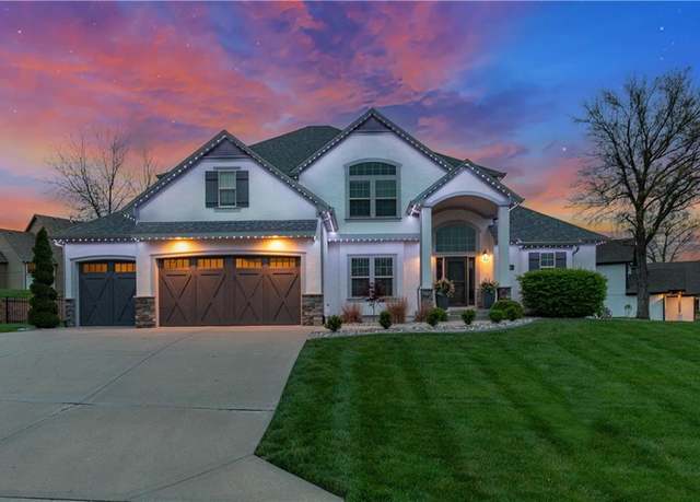 Property at 900 SE Cypress Ln, Blue Springs, MO 64014, 6 beds, 5 baths