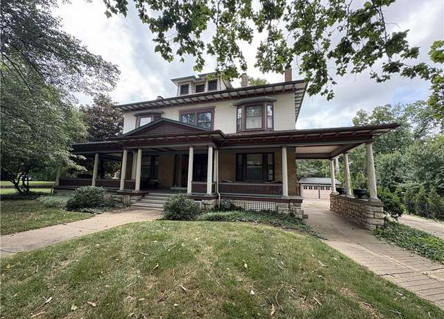 Property at 3674 Belleview Ave, Kansas City, MO 64111, 6 beds, 3.5 baths