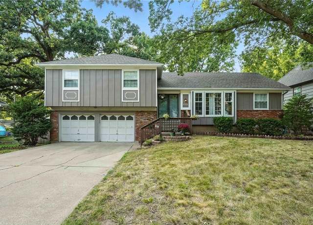 Property at 6728 Mackey St, Overland Park, KS 66204, 3 beds, 3 baths