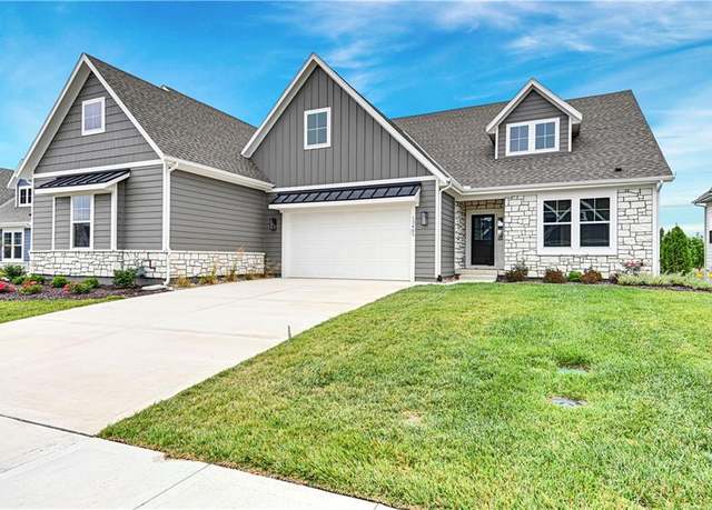 Property at 13405 W 174th Pl, Overland Park, KS 66221, 3 beds, 3 baths