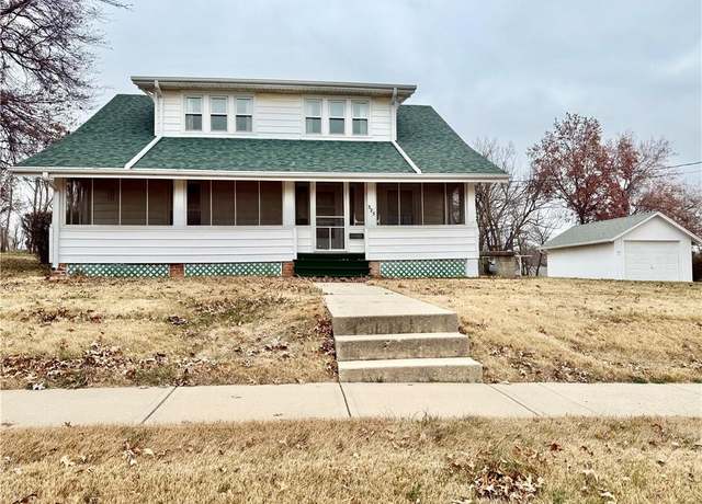 Property at 325 North Ave, Maryville, MO 64468, 3 beds, 1.5 baths