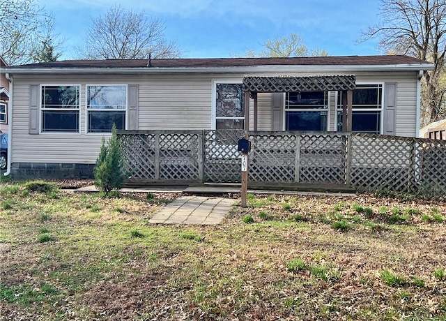 Property at 707 W Kansas St, Pittsburg, KS 66762, 2 beds, 1 bath