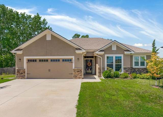 Property at 640 SW Crestview Dr, Grain Valley, MO 64029, 3 beds, 2 baths