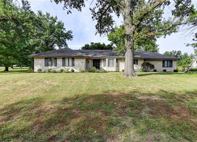 Property at 404 Missouri Ave, Plattsburg, MO 64477, 3 beds, 3 baths