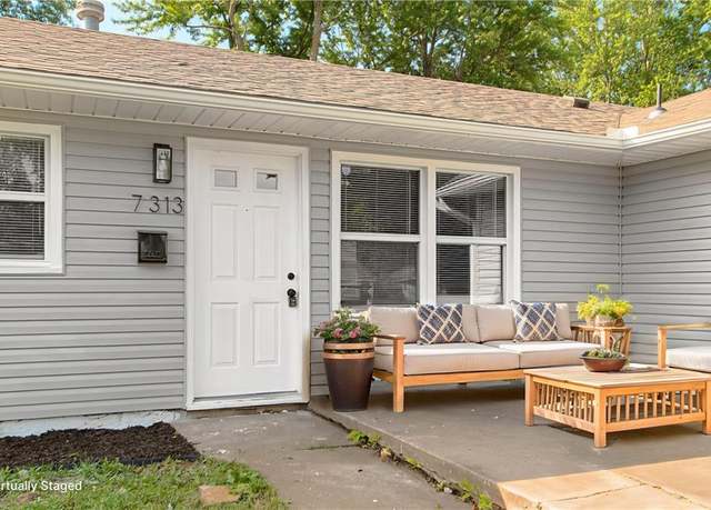 Property at 7313 E 108th Dr, Kansas City, MO 64134, 4 beds, 2 baths
