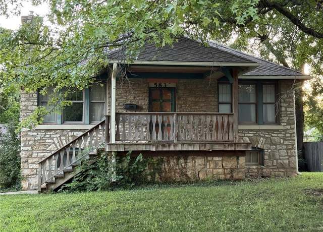 Property at 5834 Caenen St, Shawnee, KS 66216, 2 beds, 1 bath