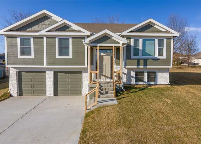 Property at 2081 Rock Bridge Pkwy, Excelsior Springs, MO 64024, 4 beds, 3 baths
