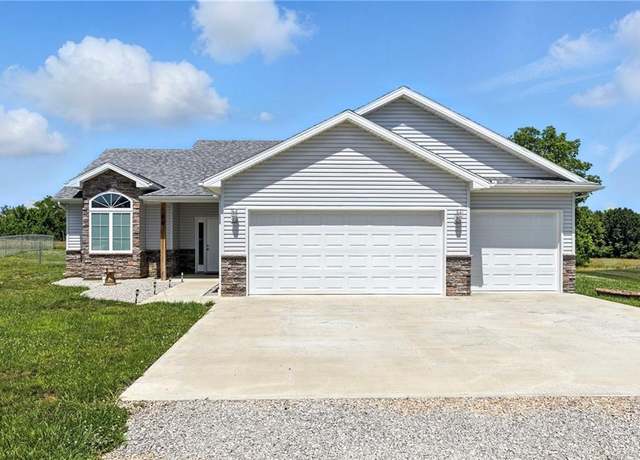 Property at 66 SE 451 Rd, Warrensburg, MO 64093, 3 beds, 2 baths
