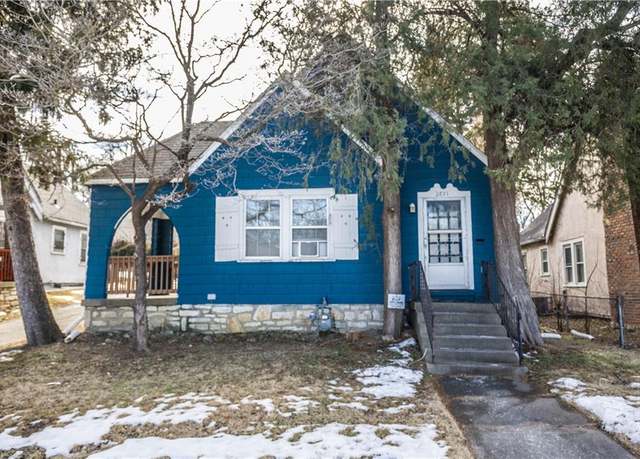 Property at 2811 E 63rd St, Kansas City, MO 64132, 3 beds, 1 bath