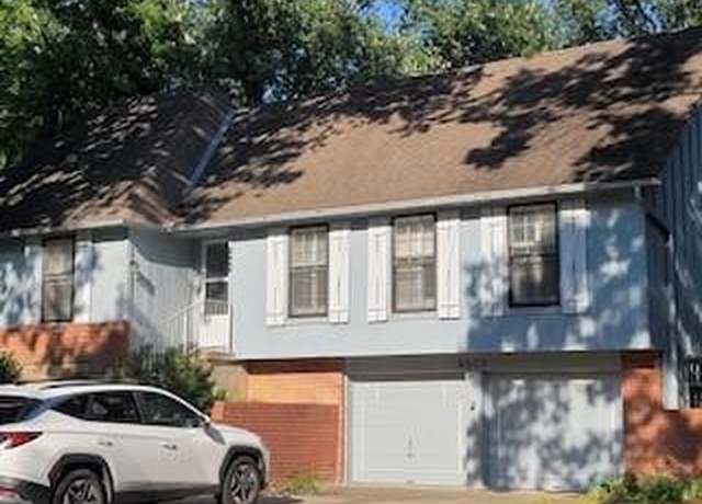 Property at 9809 Larsen St, Overland Park, KS 66214, 3 beds, 2 baths