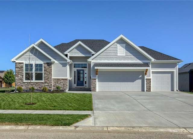 Property at 32290 W 165th St, Gardner, KS 66030, 4 beds, 3 baths