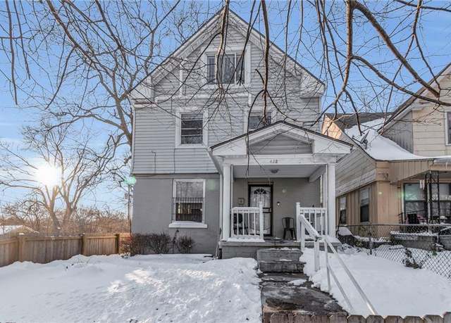Property at 428 Askew Ave, Kansas City, MO 64124, 5 beds, 2.5 baths