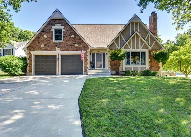 Property at 791 NE Galilea Ct, Blue Springs, MO 64014, 4 beds, 3.5 baths