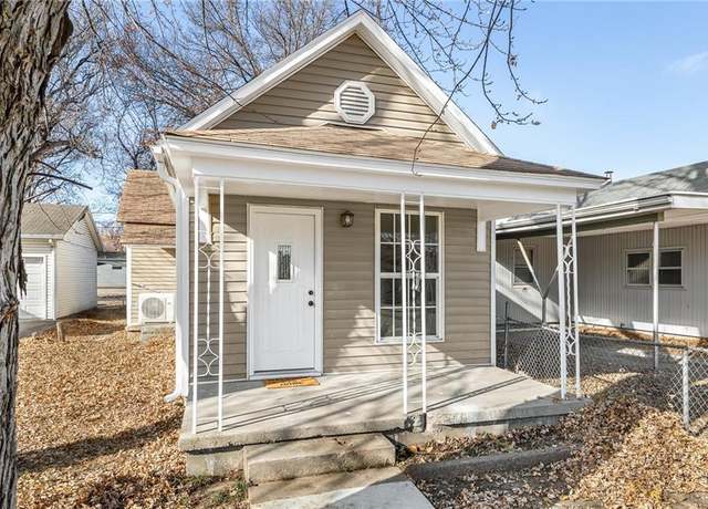 Property at 127 NE Lime St, Topeka, KS 66616, 2 beds, 1 bath