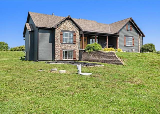 Property at 1918 SW Harris Rd, Plattsburg, MO 64477, 4 beds, 3 baths
