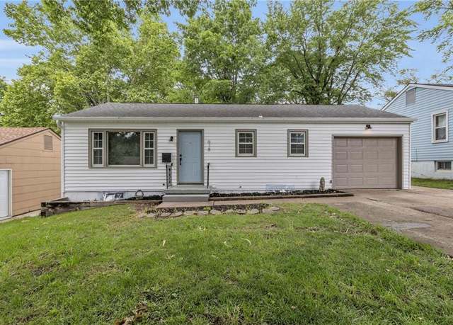 Property at 618 W Charles Ct, Independence, MO 64055, 3 beds, 2 baths