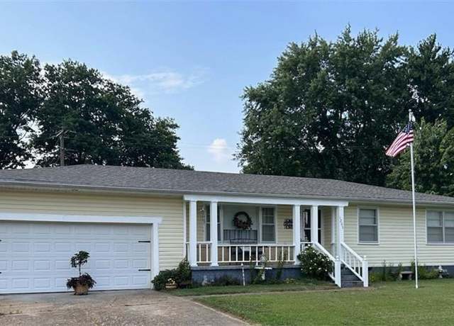 Property at 1205 Commercial St, Warsaw, MO 65355, 3 beds, 1 bath