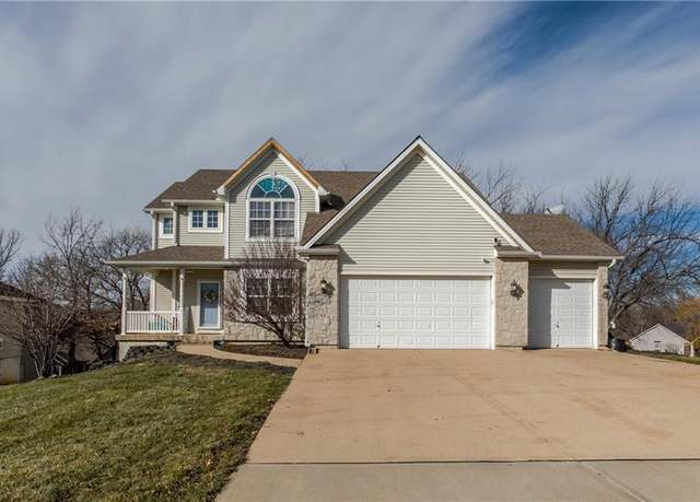 Property at 4018 N 108th Ct, Kansas City, KS 66109, 4 beds, 4 baths