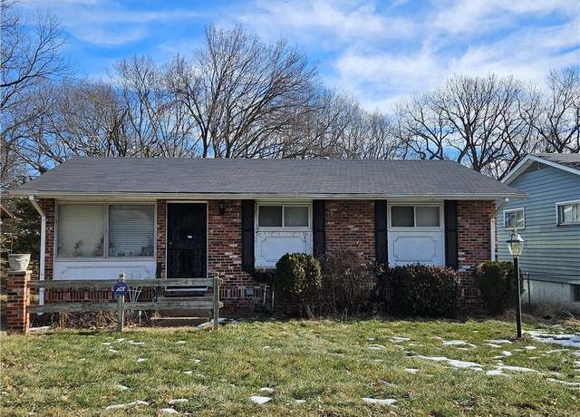 Property at 3927 Kensington Ave, Kansas City, MO 64130, 3 beds, 1 bath