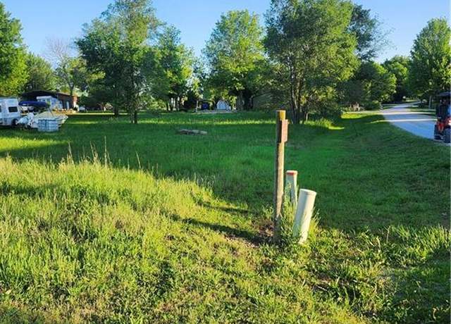 Property at 38 Woodland Ln, Linn Valley, KS 66040