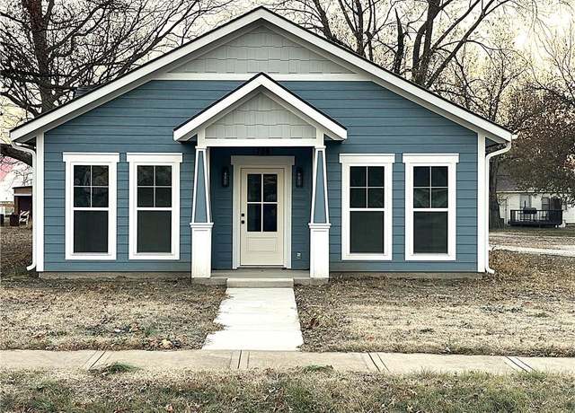 Property at 706 N Main St, Urich, MO 64788, 3 beds, 2 baths