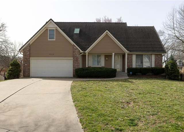 Property at 5103 NE Ash Grove Pl, Lee's Summit, MO 64064, 4 beds, 3.5 baths