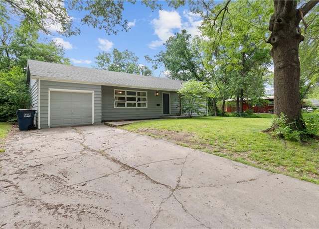 Property at 1946 Alabama St, Lawrence, KS 66046, 3 beds, 1 bath