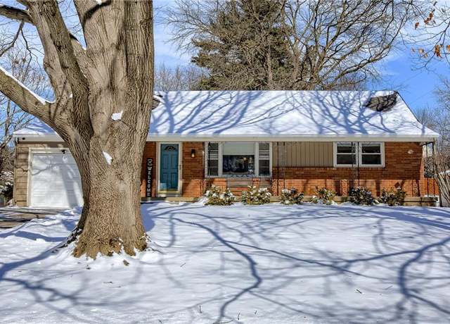 Property at 1206 NE 65th St, Gladstone, MO 64118, 3 beds, 1.5 baths