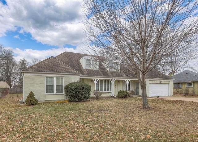 Property at 10111 E 86th Ter, Raytown, MO 64138, 4 beds, 2.5 baths