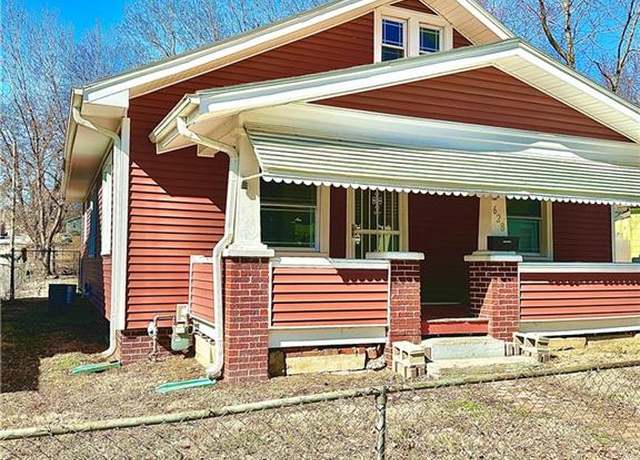 Property at 628 S 19th St, St Joseph, MO 64507, 2 beds, 1 bath