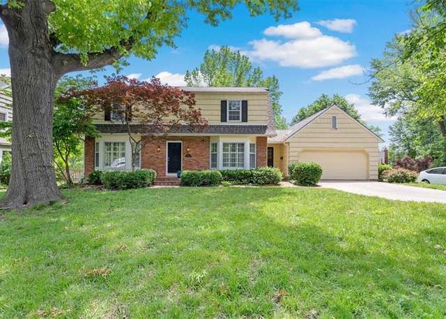 Property at 9817 Cedar St, Overland Park, KS 66207, 4 beds, 2.5 baths