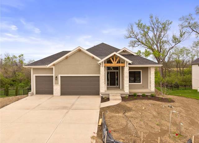 Property at 24182 W 91st Ter, Lenexa, KS 66227, 4 beds, 3 baths