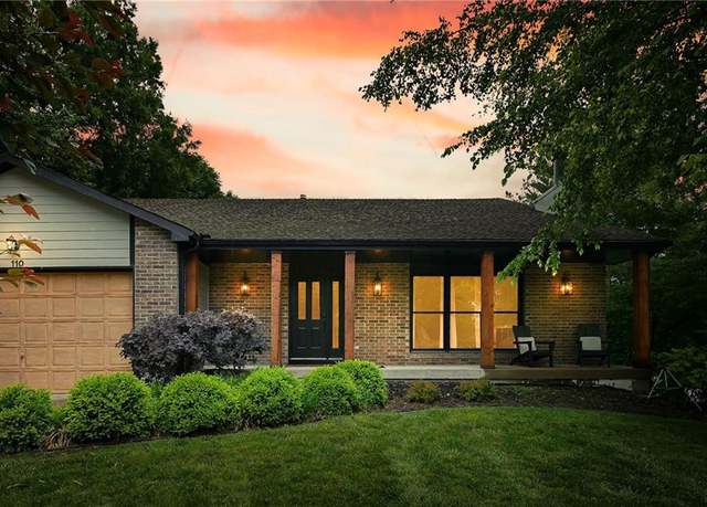 Property at 110 Cherokee Ln, Lake Winnebago, MO 64034, 3 beds, 2.5 baths