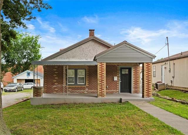 Property at 2105 E 83rd Ter, Kansas City, MO 64132, 2 beds, 2 baths
