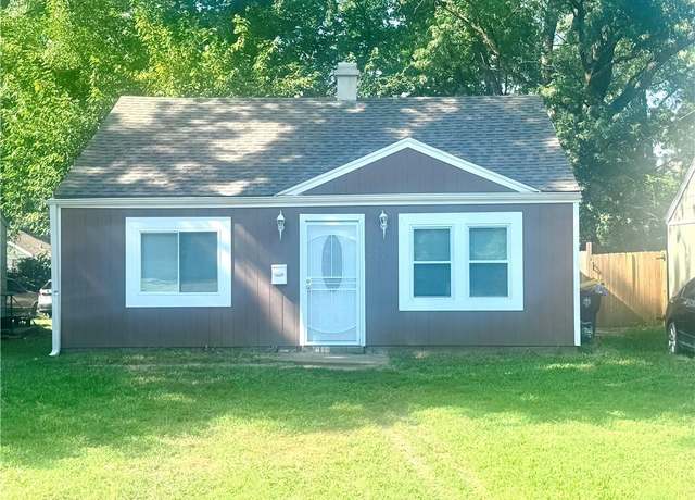 Property at 1504 E 72nd St, Kansas City, MO 64131, 2 beds, 1 bath