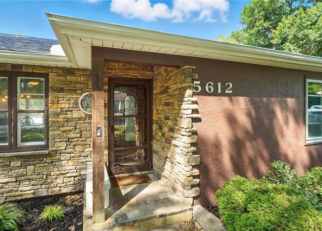 Property at 5612 N Amoret Ave, Kansas City, MO 64151, 3 beds, 2 baths