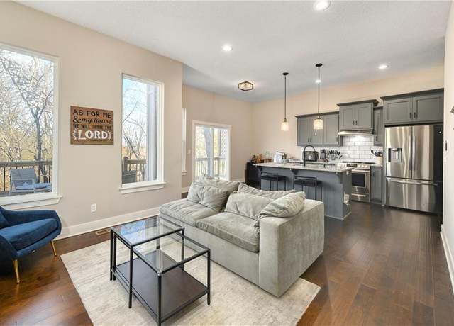 Property at 22404 W 76th St, Shawnee, KS 66227, 3 beds, 2.5 baths