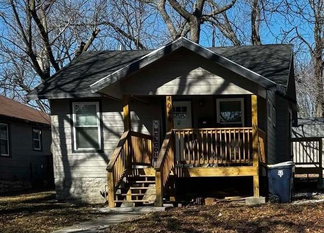 Property at 4048 E 68th Ter, Kansas City, MO 64132, 2 beds, 1 bath