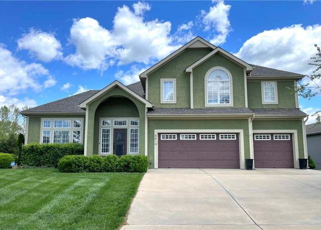 Property at 5819 N Liberty Ave, Kansas City, MO 64118, 4 beds, 3.5 baths