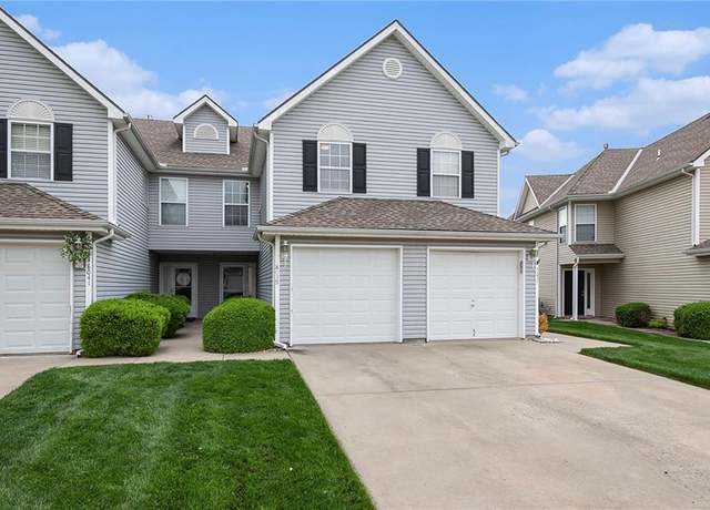 Property at 8039 N Lawn Ave, Kansas City, MO 64119, 2 beds, 2.5 baths