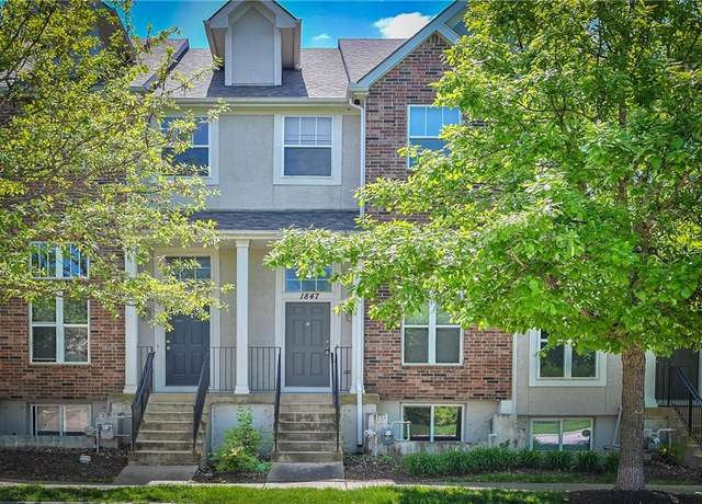 Property at 1847 Spruce St, Olathe, KS 66061, 2 beds, 2.5 baths