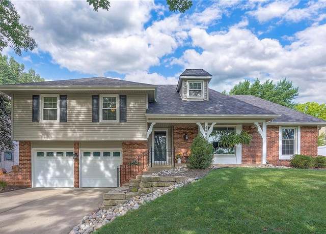 Property at 6904 Long Ave, Shawnee, KS 66216, 4 beds, 2.5 baths