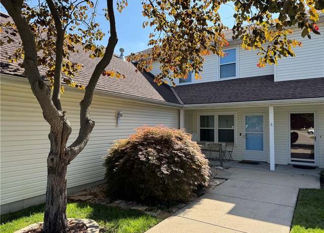 Property at 856 S Juniper Ter, Gardner, KS 66030, 2 beds, 2 baths