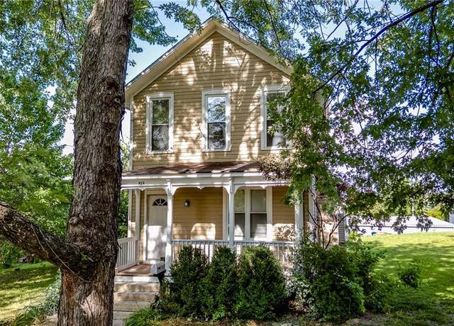Property at 912 Pennsylvania St, Lawrence, KS 66044, 4 beds, 2 baths