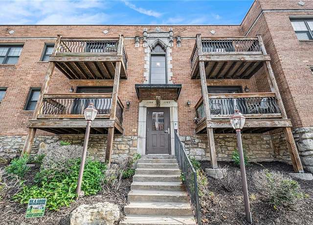 Property at 1102 W 46th St #3, Kansas City, MO 64111, 2 beds, 1 bath