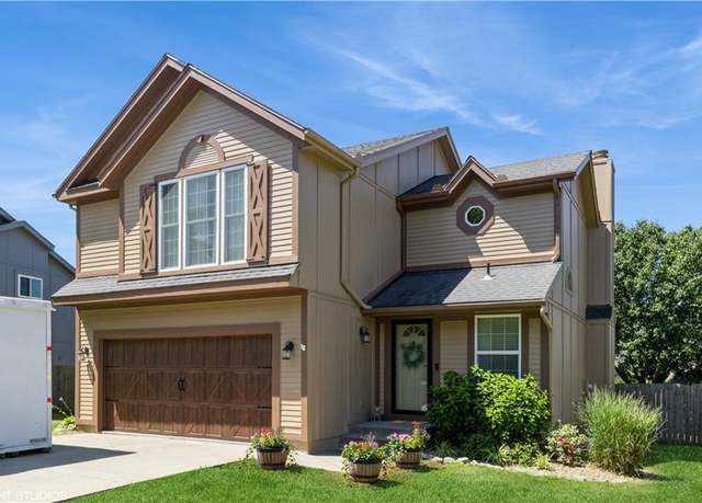 Property at 1371 Church St, Olathe, KS 66062, 3 beds, 2.5 baths